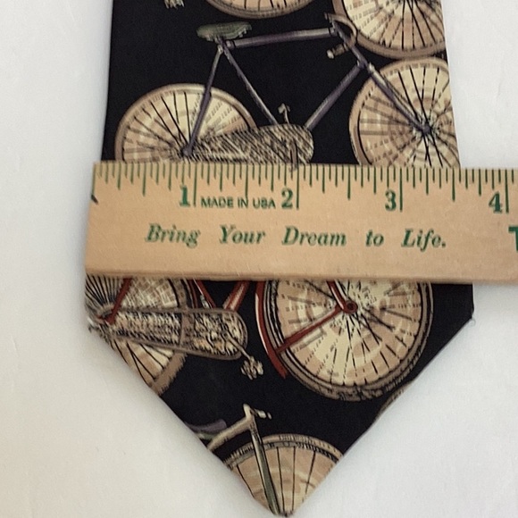 Flying Scotsman 100% Italian Silk Made in USA Bicycle Vintage Bicycle NeckTie - Picture 5 of 9